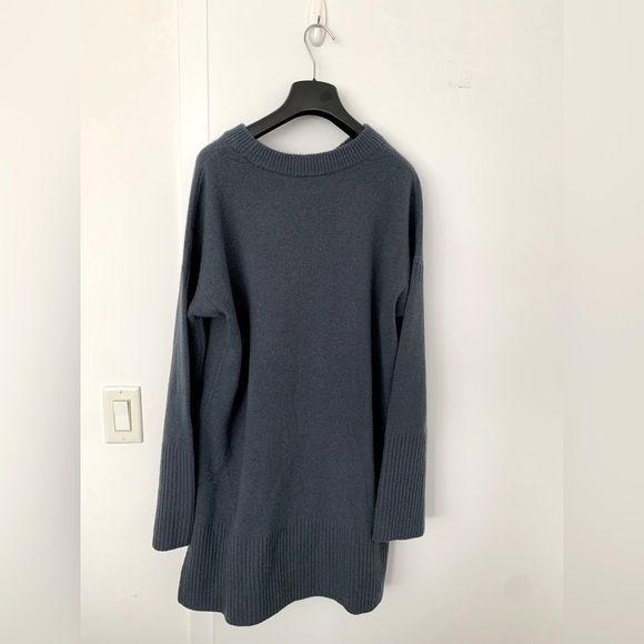 Altuzarra Lemarre FW24 100% cashmere sweater in steel blue NWT - Picture 3 of 5